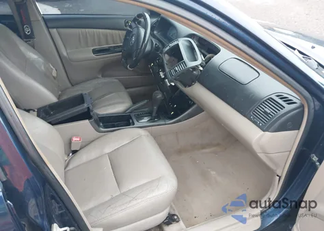 2004 Toyota Camry Se V6 z USA, uszkodzony, nr VIN 4T1BA32K94U504501